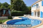 Rent a fantastic 4BED villa with pool and Jacuzzi!