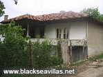 Historic property on main Dorbich road