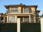 Sublime 4bed villa with pool and character!