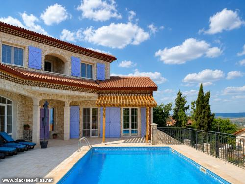 French style villa!