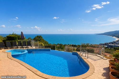 Rent a top class villa!